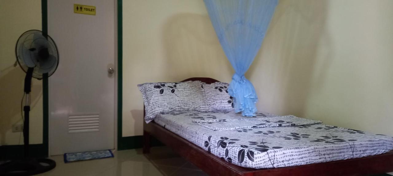 Rodel Yellow Hauz Itaytay Exterior photo